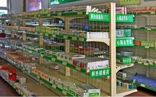 随中国医药分开政策的推进，国内药店有望成为药品销售第一终端的潜力